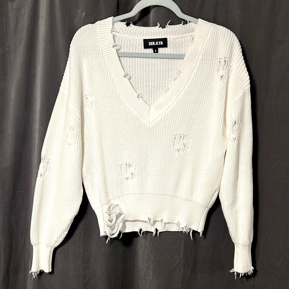 SER.OYA breathable cotton knit sweater with V neckline.size S